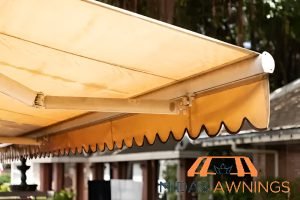 6 Warning Signs Your Awnings Are Not Properly Installed 4 excessive-movement-6-warning-signs-your-awnings-are-not-properly-installed-awnings-midas-awnings-singapore