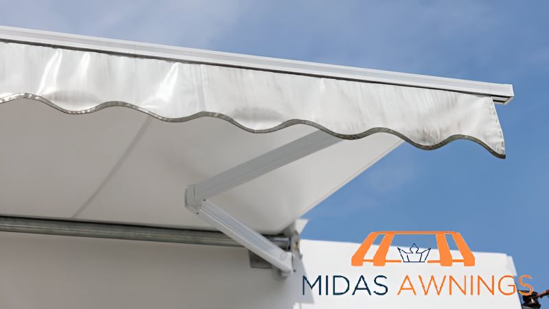 featured-a-comprehensive-guide-to-installing-retractable-awning-for-your-home-in-singapore-retractable-awning-midas-awnings-singapore