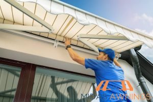 overestimating-abilities-4-common-mistakes-to-avoid-when-installing-a-retractable-awning-midas-awnings-singapore
