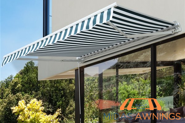 areas-where-retractable-awnings-can-be-installed-retractable-awnings-midas-awnings-singapore