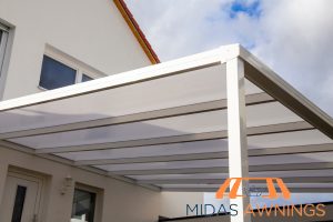 fire-resistant-who-should-install-an-aluminium-composite-roofing-midas-awning-singapore