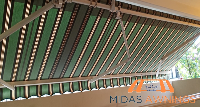 retractable-awning-replacement-services-midas-awnings-singapore-landed-serangoon-1