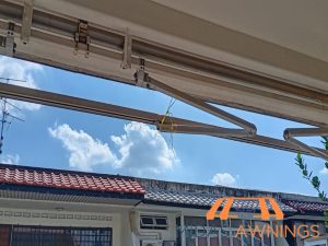 retractable-awning-replacement-services-midas-awnings-singapore-landed-serangoon-4