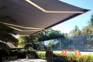 equals-sun-protection-5-myths-about-water-resistant-awnings-every-singapore-homeowner-should-know-awnings-midas-awnings-singapore