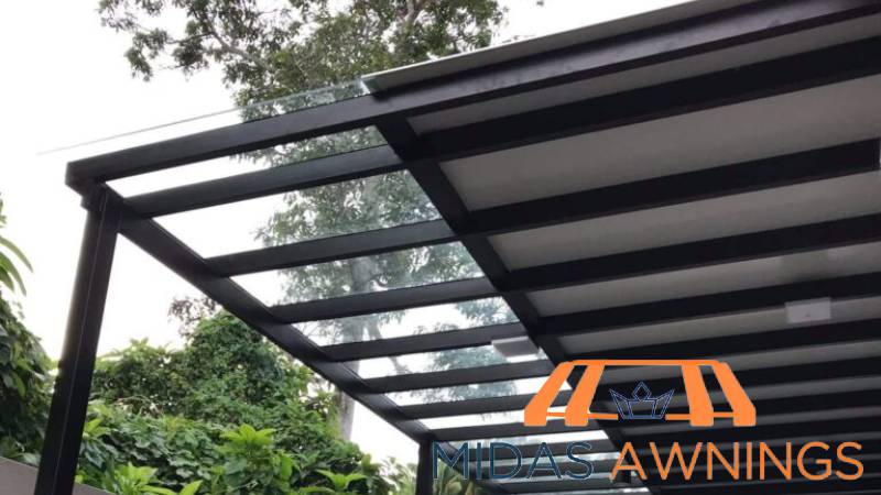 featured-5-mistakes-to-avoid-when-selecting-aluminium-composite-roofing-in-singapore-aluminium-composite-roofing-midas-awnings-singapore