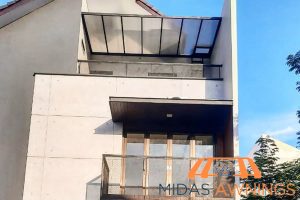 intense-sun-exposure-how-fixed-awnings-shield-your-balcony-from-singapore-sun-and-rain-fixed-awning-midas-awnings-singapore
