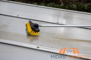 maintenance-aluminium-composite-roofing-vs-polycarbonate-roof-which-is-better-for-your-singapore-home-aluminium-composite-roofing-midas-awning-singapore