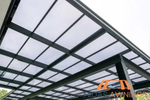 maintenance-polycarbonated-roofs-polycarbonate-roofs-vs-laminated-glass-roofs-in-singapore-which-is-better-plycarbonated-roofing-midas-awnings-singapore