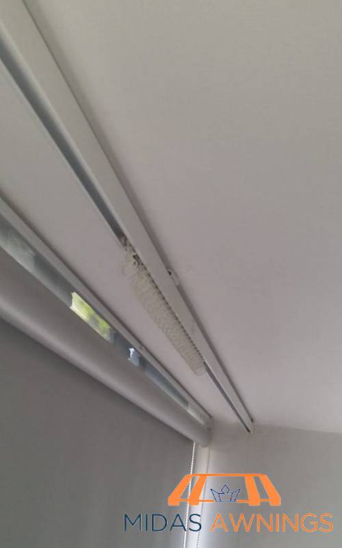 factors-to-consider-curtain-track-installation-midas-awnings-singapore