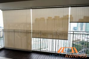 those-who-prefer-simple-and-traditional-solutions-motorized-vs-manual-outdoor-blinds-in-singapore-which-one-is-right-for-you-outdoor-blinds-midas-awnings-singapore