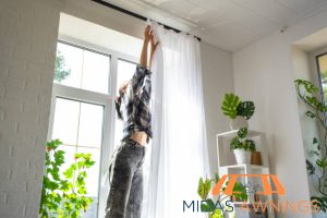 reasons-to-choose-ceiling-mounted-curtain-rail-installation-should-you-opt-for-professional-wall-mounted-or-ceiling-mounted-rail-installation-curtain-rail-installation-midas-awnings-singapore