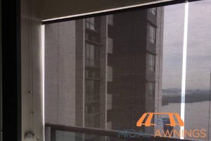retract-blinds-during-extreme-weather-7-tips-for-maintaining-and-cleaning-your-balcony-blinds-for-long-lasting-us-balcony-blinds-midas-awnings-singapore